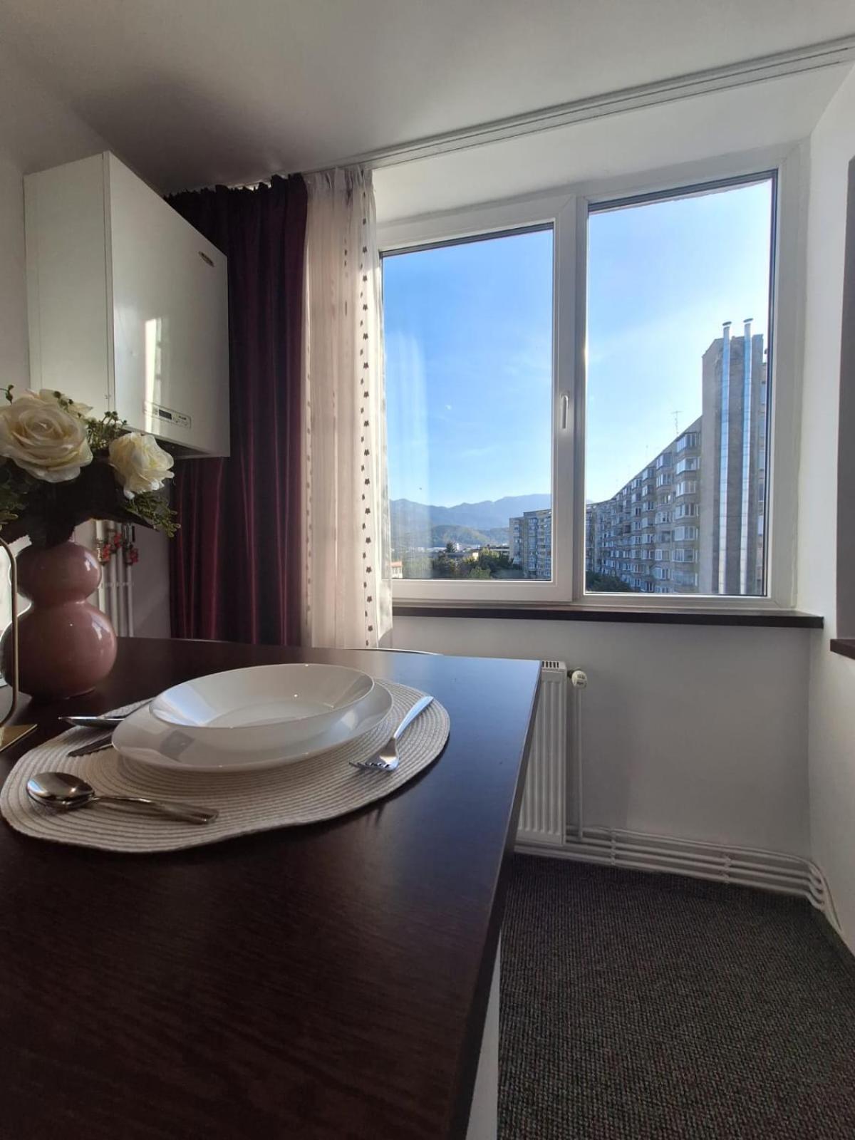 Onyx - Radiance Aparthotel Brasov Exterior photo